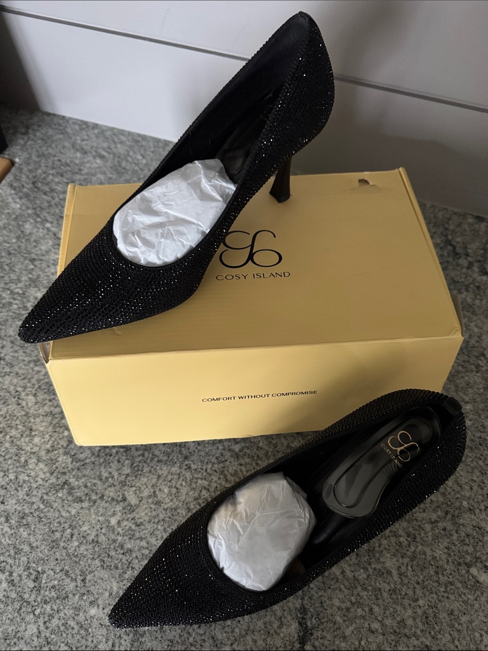Cosy Island Black Crystal-Embellished Pointed Pumps